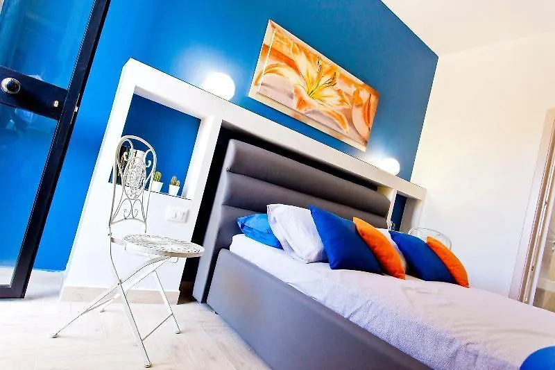 B&B Shining Avola 3*,